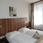 Astor Hotel 4*