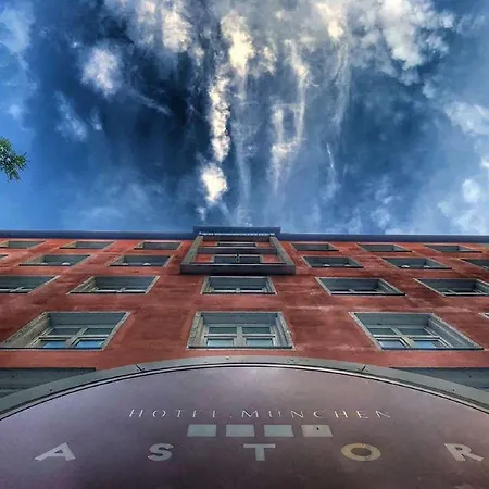 Astor Hotel