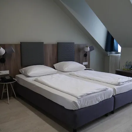 Astor Hotel 4*