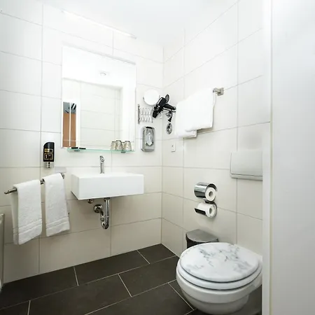 Astor Hotel 4*