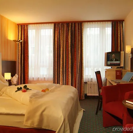 Astor Hotel 4*
