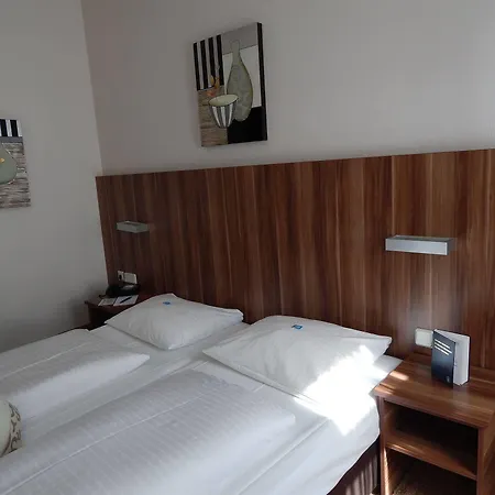 Astor Hotel 4*
